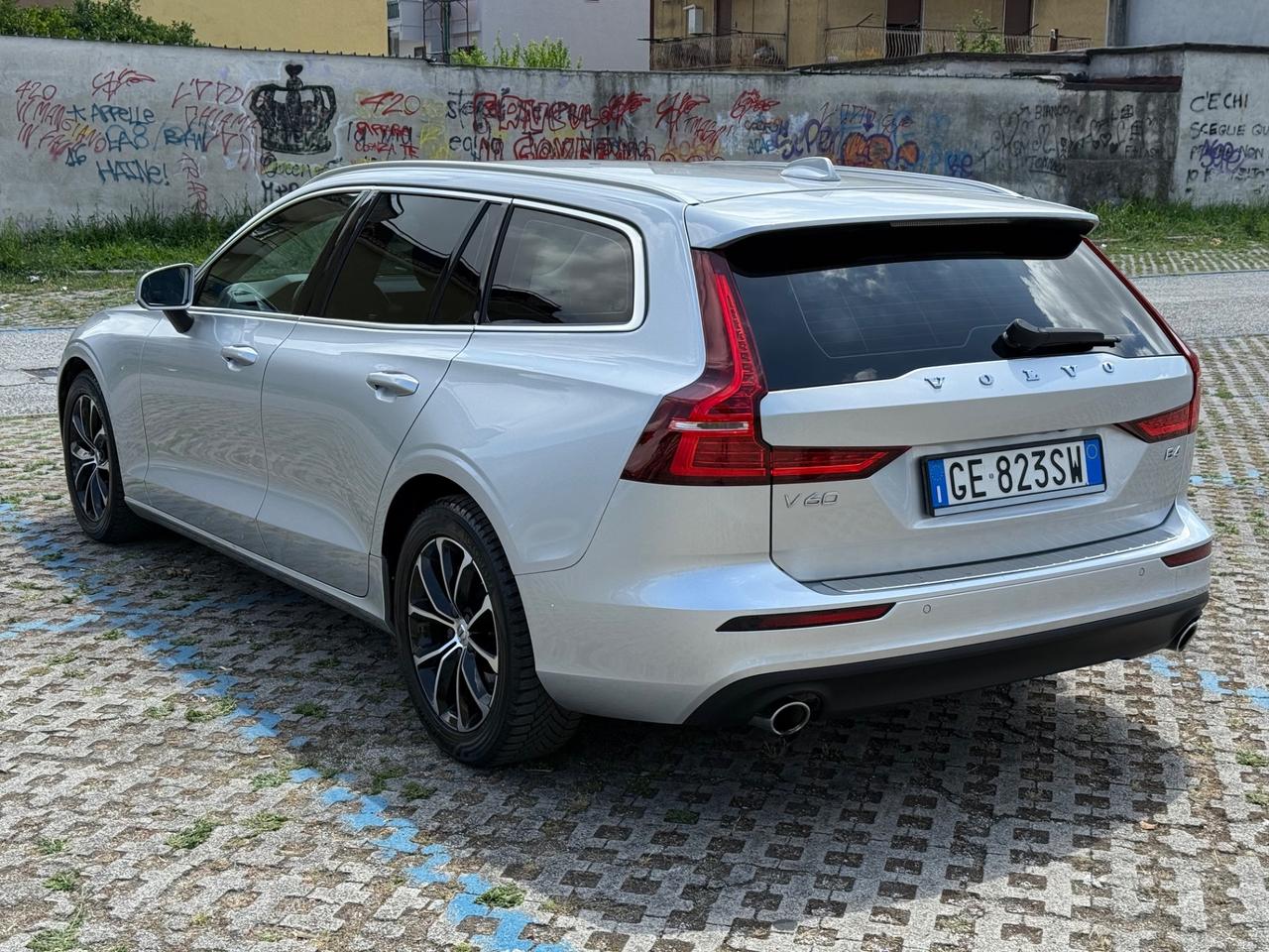 VOLVO V60 2021 B4 Geartronic