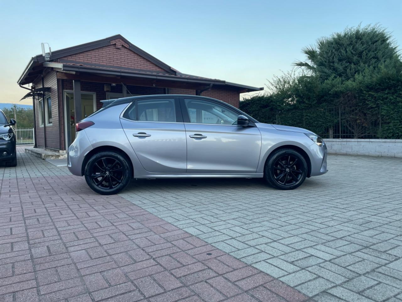 Opel Corsa 1.2 Elegance