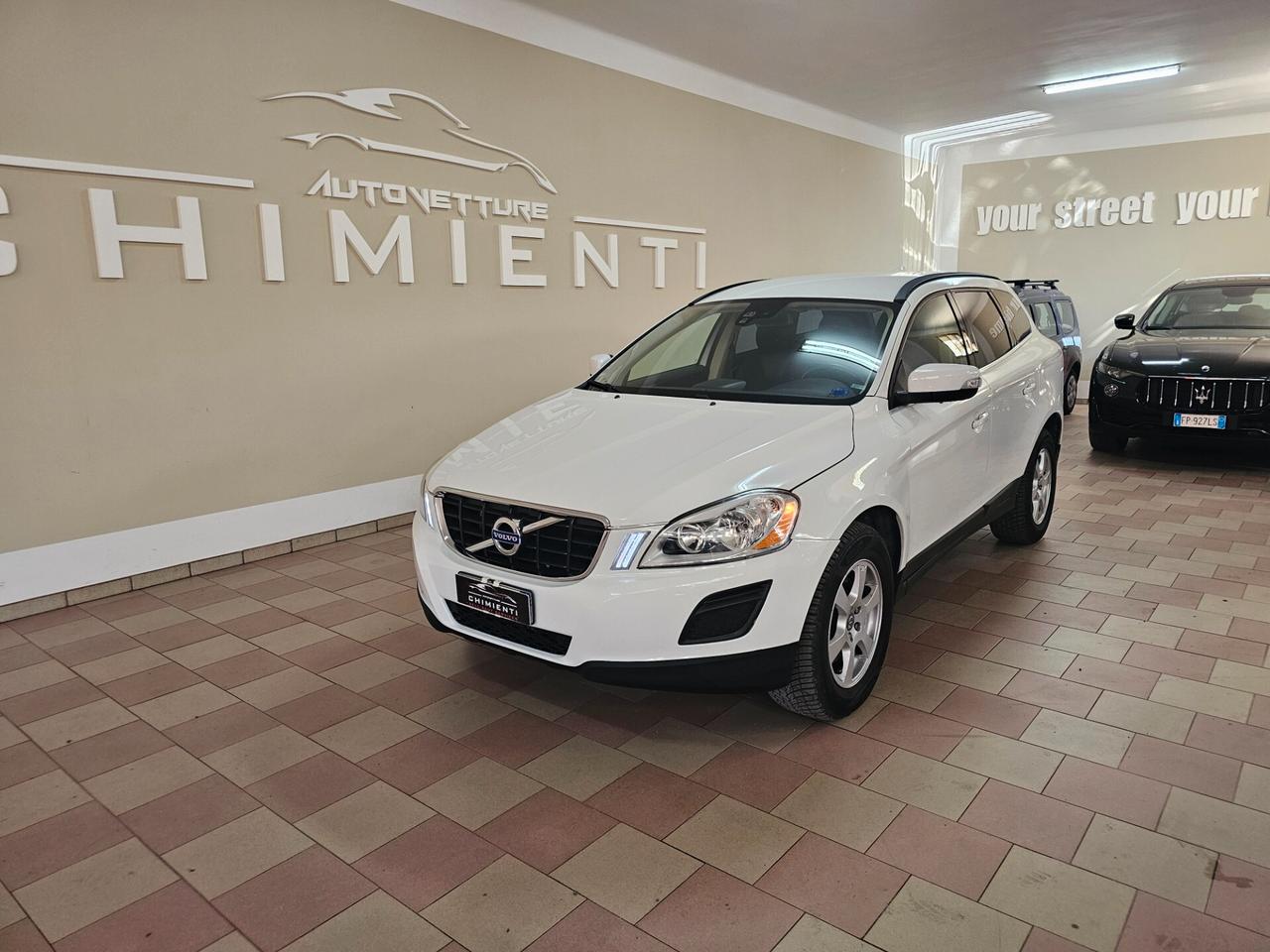 Volvo XC 60 XC60 D3 AWD Geartronic R-design
