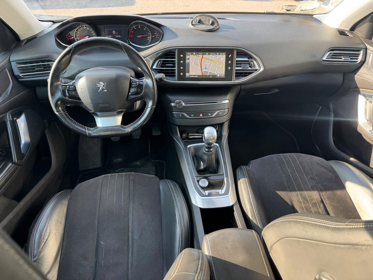 Peugeot 308 1.6 e-HDi 115 CV Stop&Start Allure