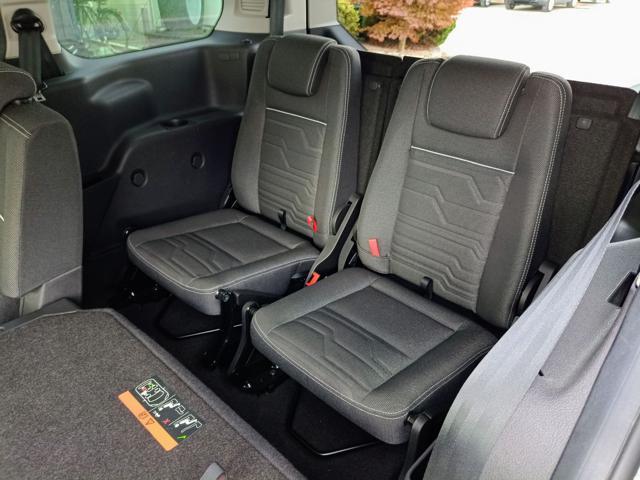 FORD Tourneo Connect 7 1.5 TDCi 120 CV Titanium