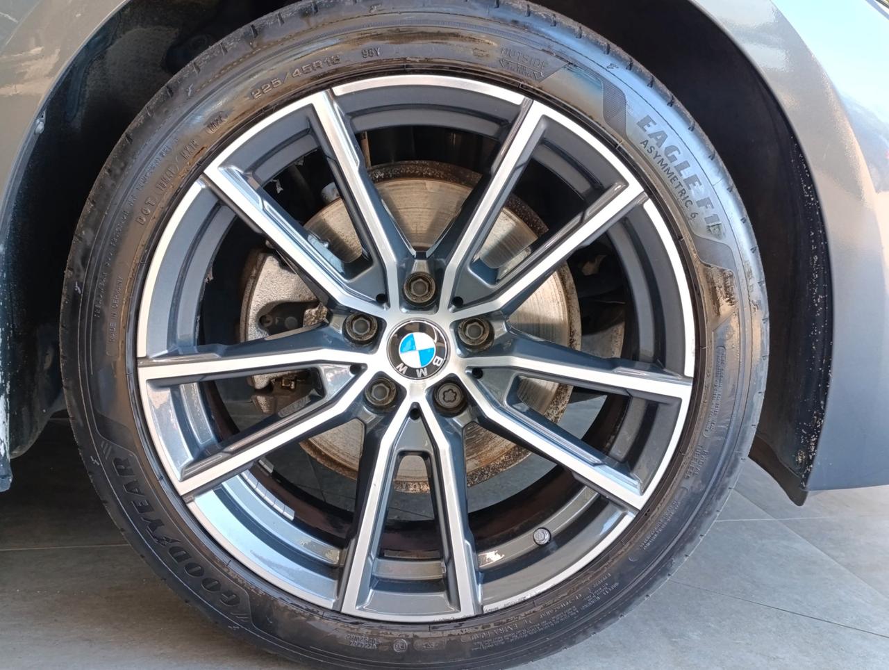 BMW 320 d Touring mhev 48V Business Advantage auto