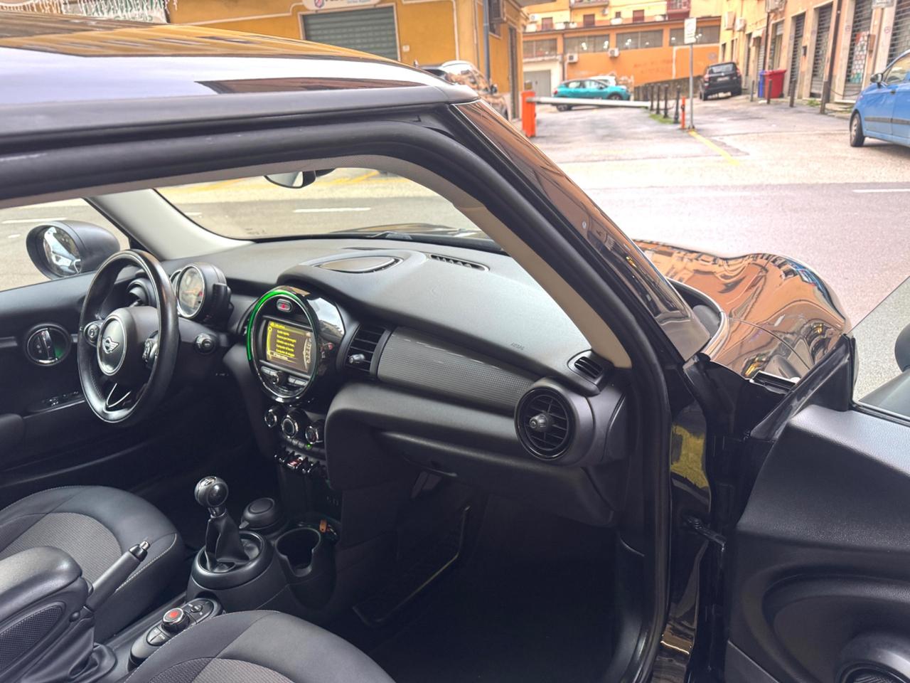 Mini Cooper 1.5D idonea neo patentati