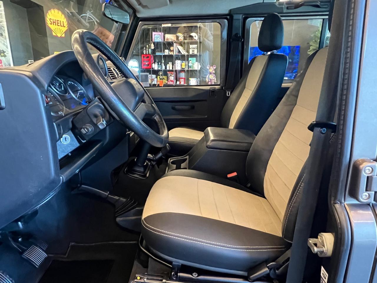 Land Rover Defender 110 2.4 TD4 S.W. Limited Edition Nara Bronze