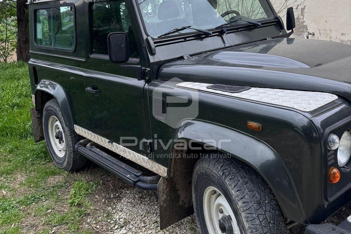 LAND ROVER Defender 90 2.4 TD4 Station Wagon S