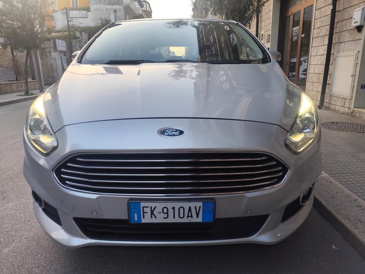Ford S-Max 2.0 TDCi 150CV Titanium Business