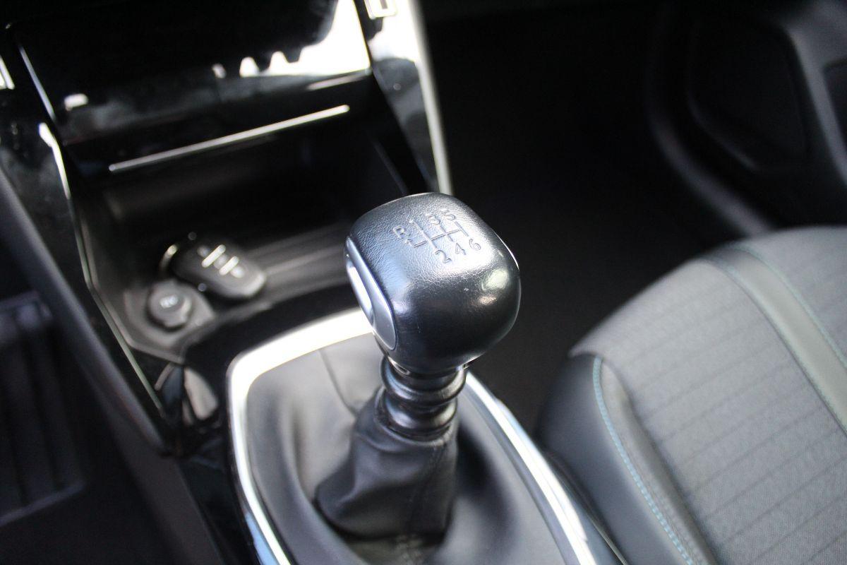 PEUGEOT - 208 - BlueHDi 100 S&S 5p. Allure