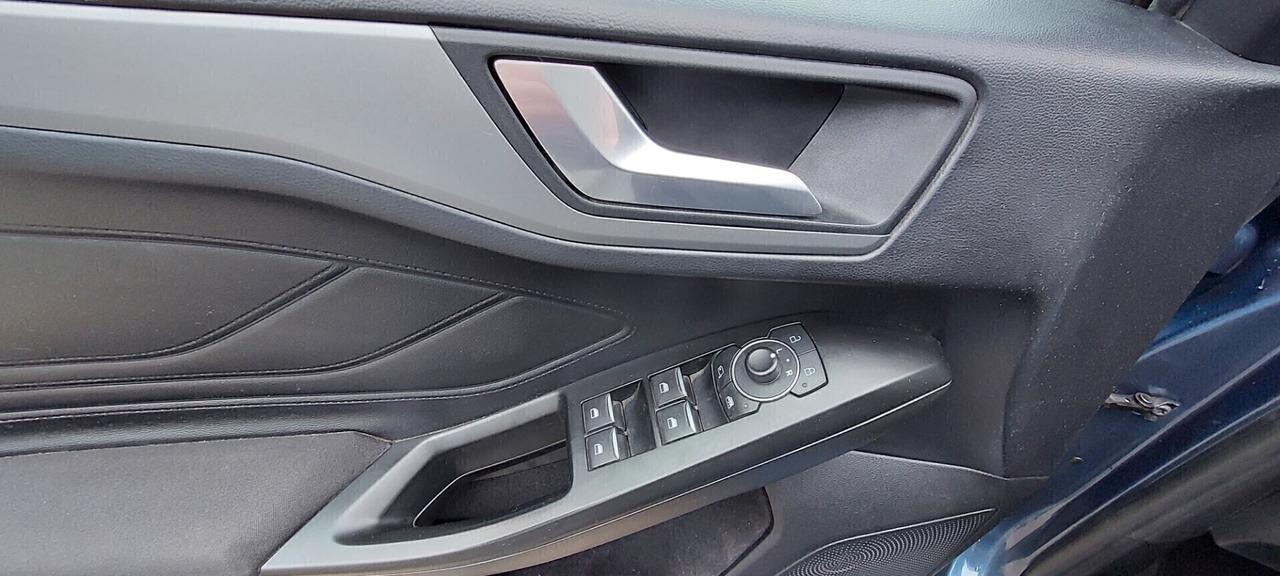 FOCUS 1,0 IBRIDA/BENZINA 130 CV-ST LINE NAVI TELEFONO LEGA SENSORI RETROCAMERA FULL FULL