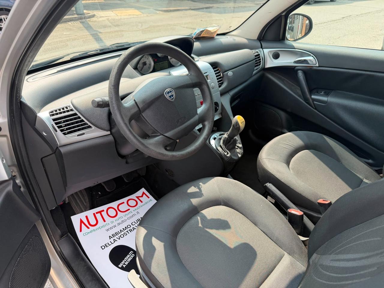 Lancia Ypsilon 1.3 MJT 75 CV Platinum
