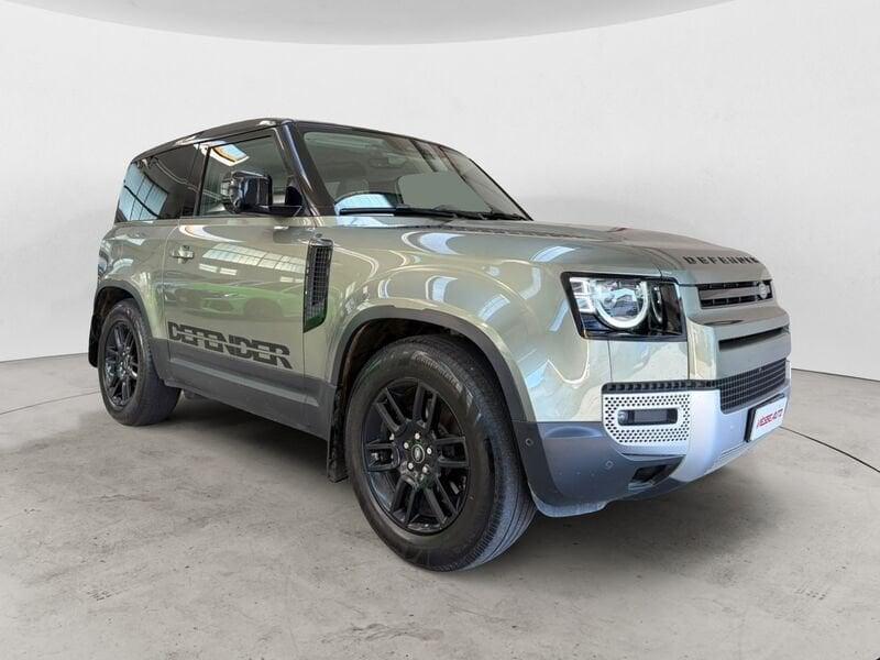 Land Rover Defender 3.0 D6 200 90 HSE AWD auto.