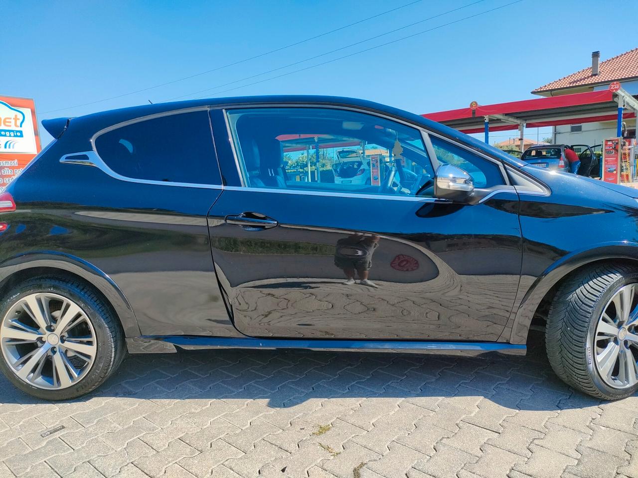 Peugeot 208 1.6 e-HDi 92 CV Stop&Start ETG6 3 porte XY