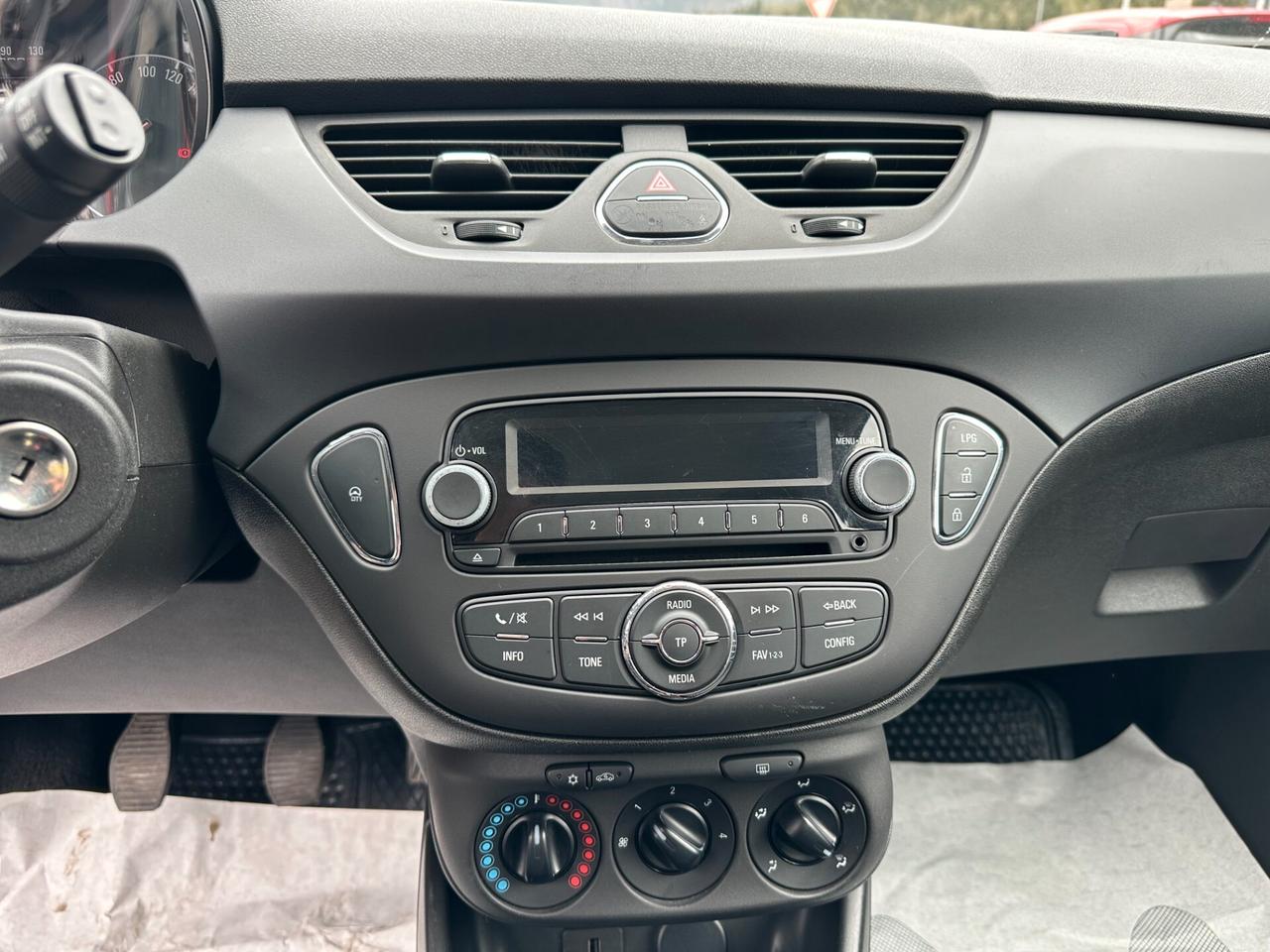 Opel Corsa 1.4 90CV n-Joy GPL