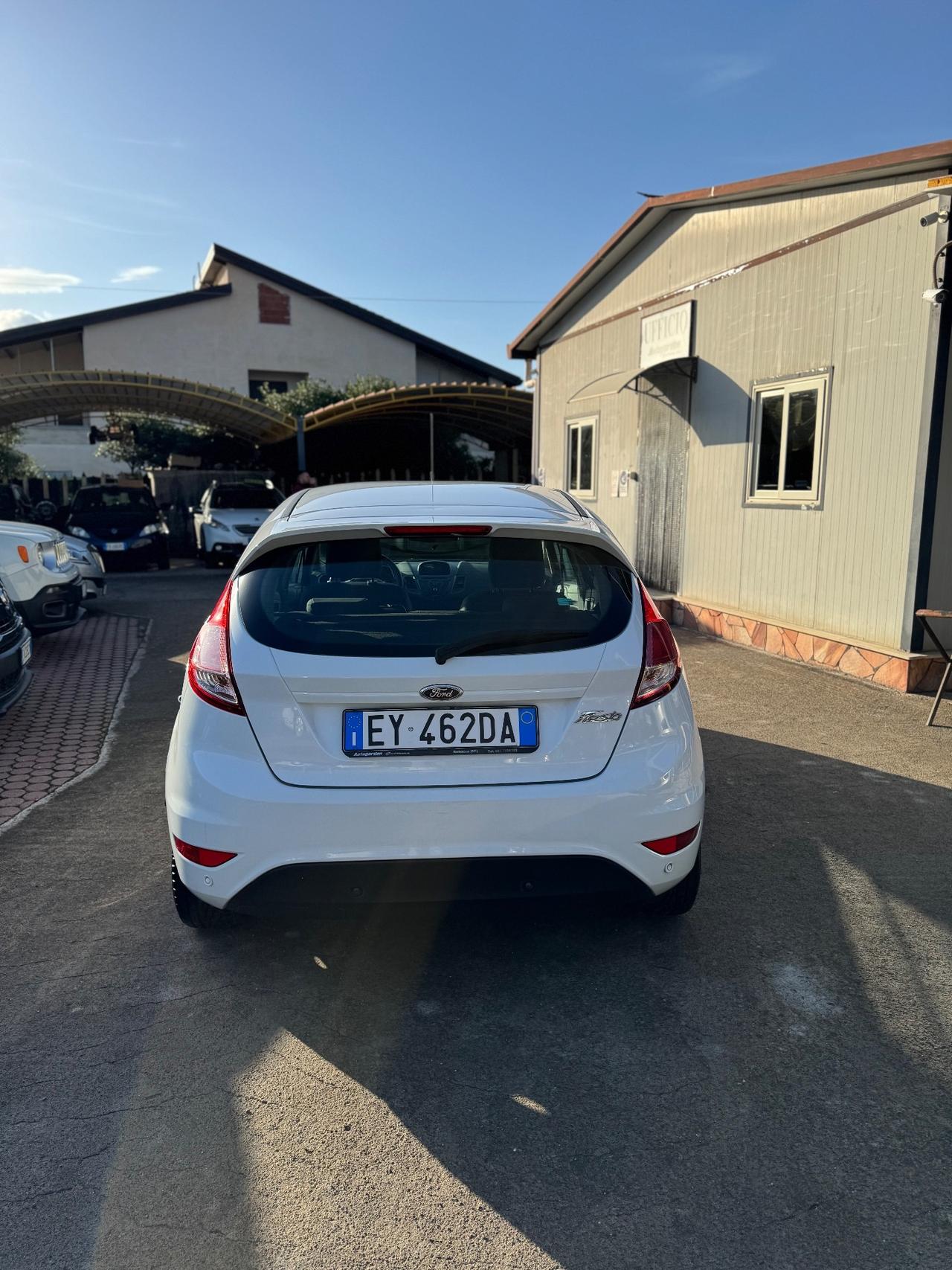 Ford Fiesta 1.5 TDCi 75CV 5 porte Black & White Edition