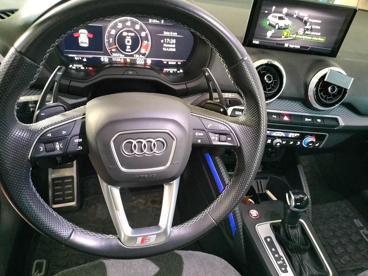 Audi Q2 SQ2 TFSI quattro S tronic sport attitude