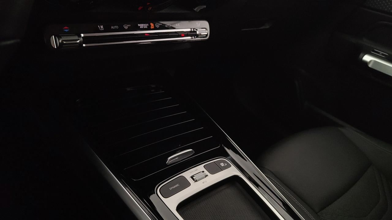 Mercedes-Benz GLB 180 d Progressive Advanced auto