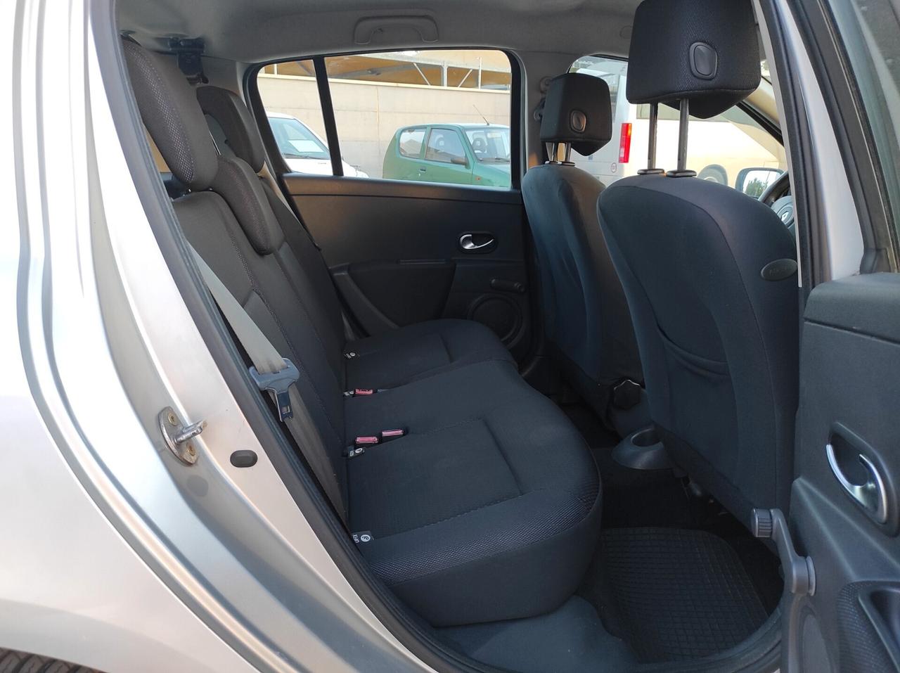 Renault Clio 1.5 dCi - 85cv NEOPATENTATI