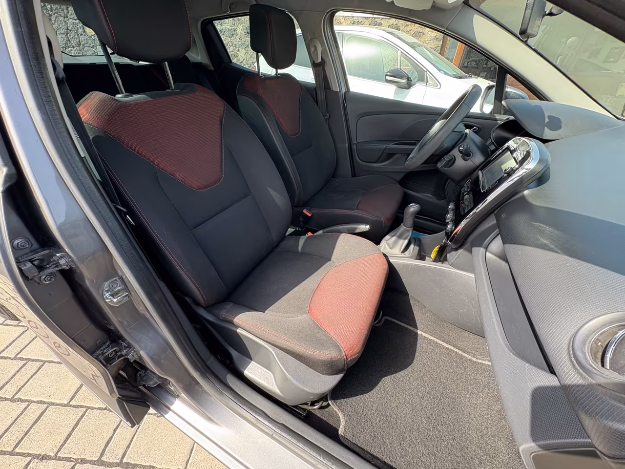Renault Clio 1.5 dCi 8V 75CV 5 porte Wave