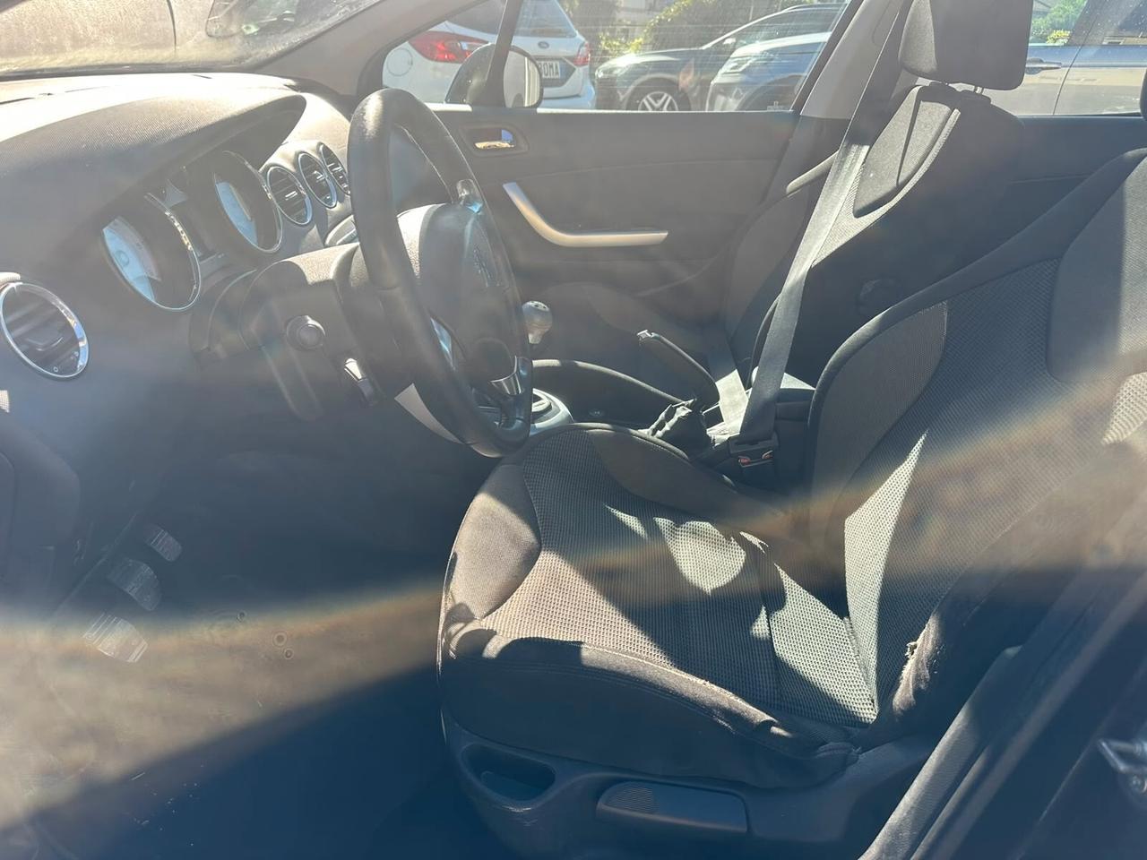 Peugeot 308 2.0 HDi 5p. - molti lavori eseguiti in fattura - 2200 euro