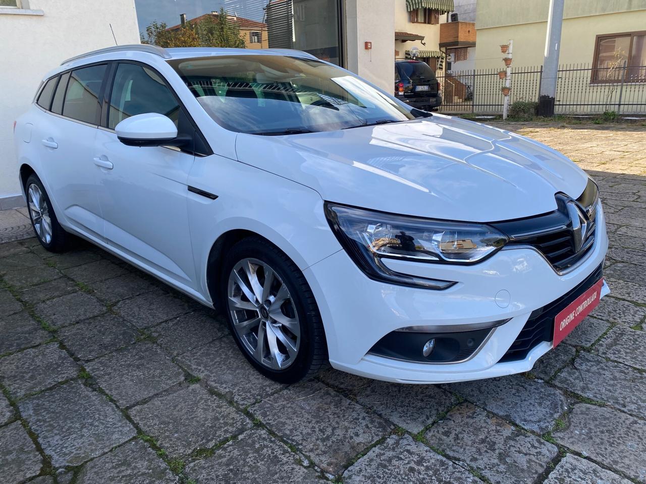 Renault Megane Mégane Sporter Blue dCi 115 CV EDC Duel2