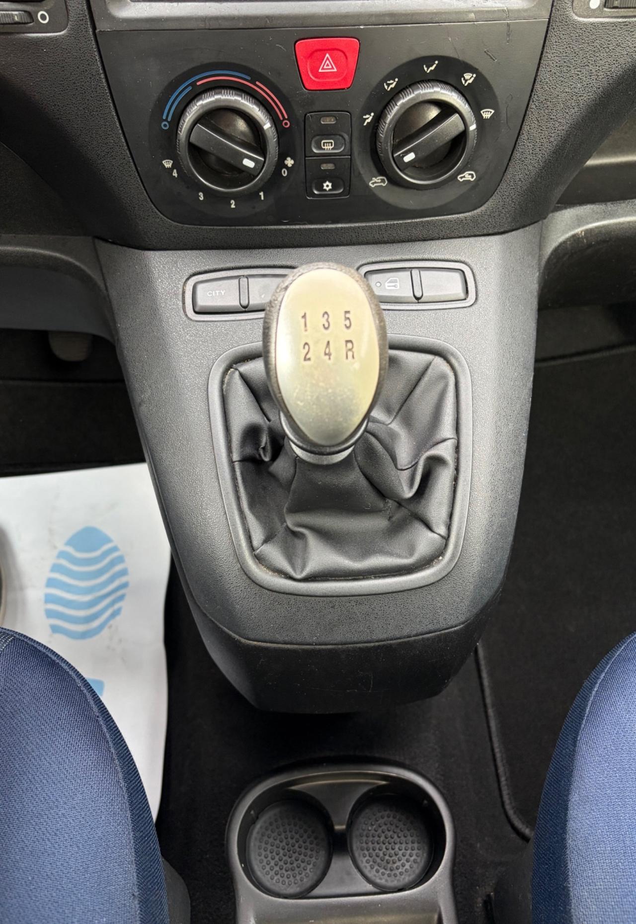 Fiat Idea 1.4 16V BlackEnergy