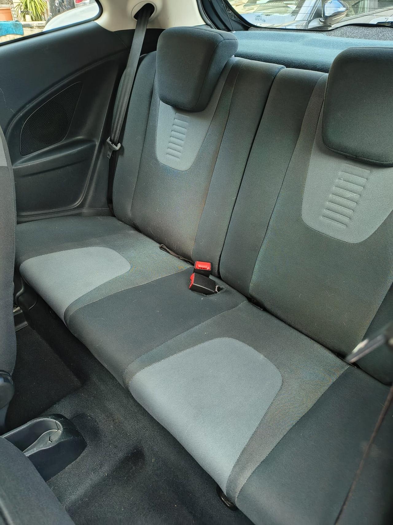 Ford Ka 1.2 8V 69CV Titanium