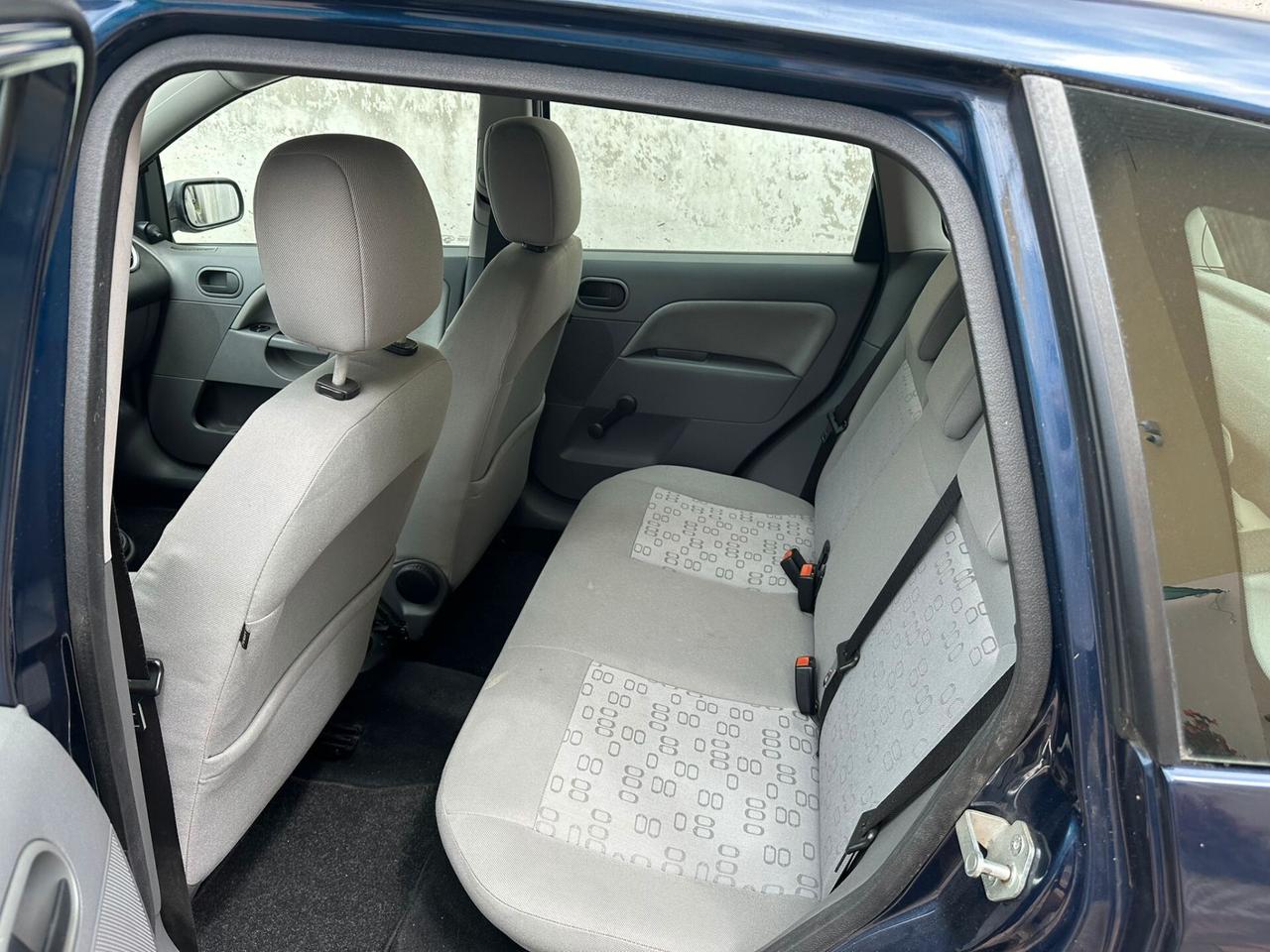 Ford Fiesta 1.2 16V 5p. Benzina