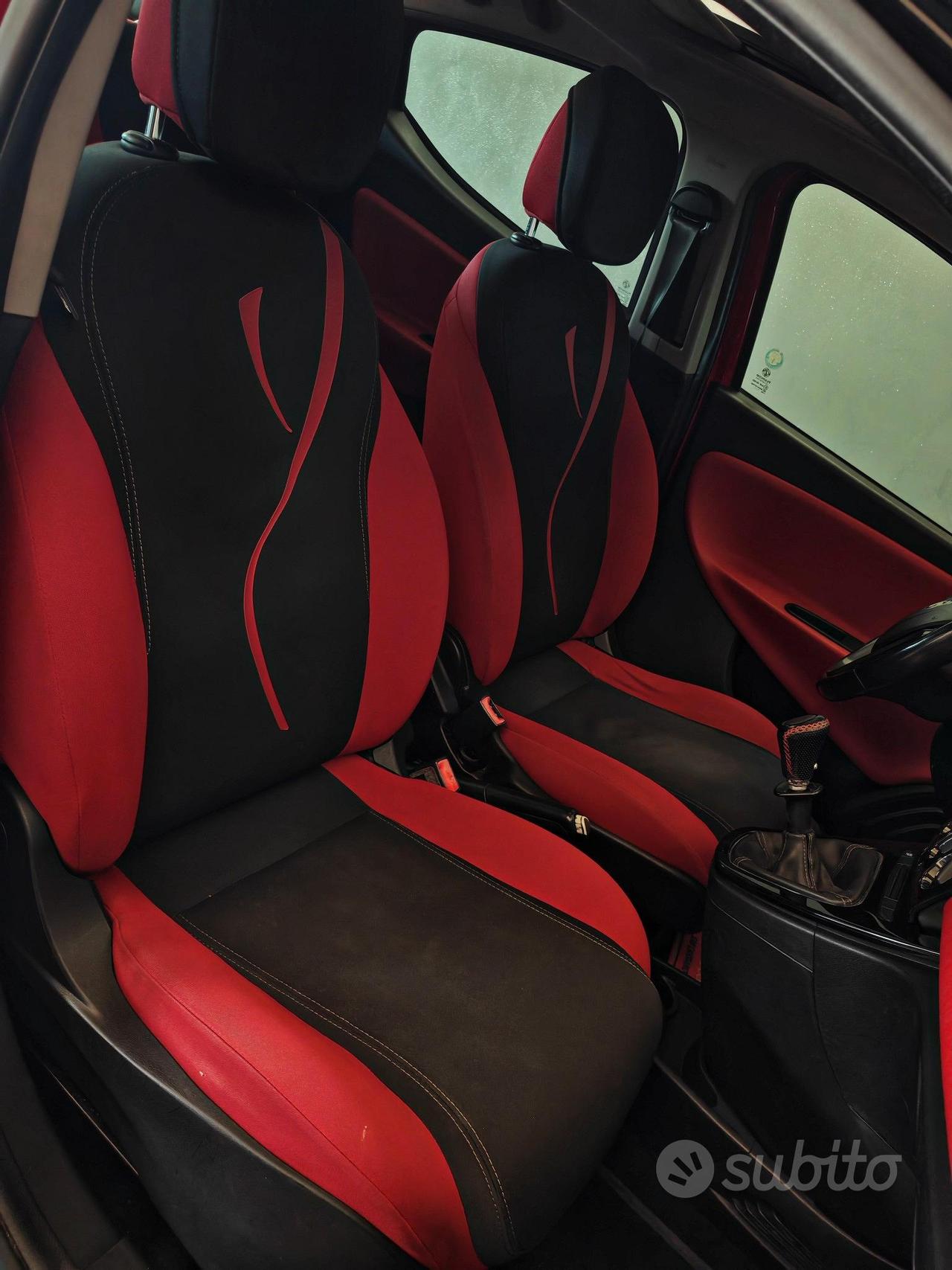 Lancia Ypsilon 1.2 69 CV 5 porte S&S Black&Red