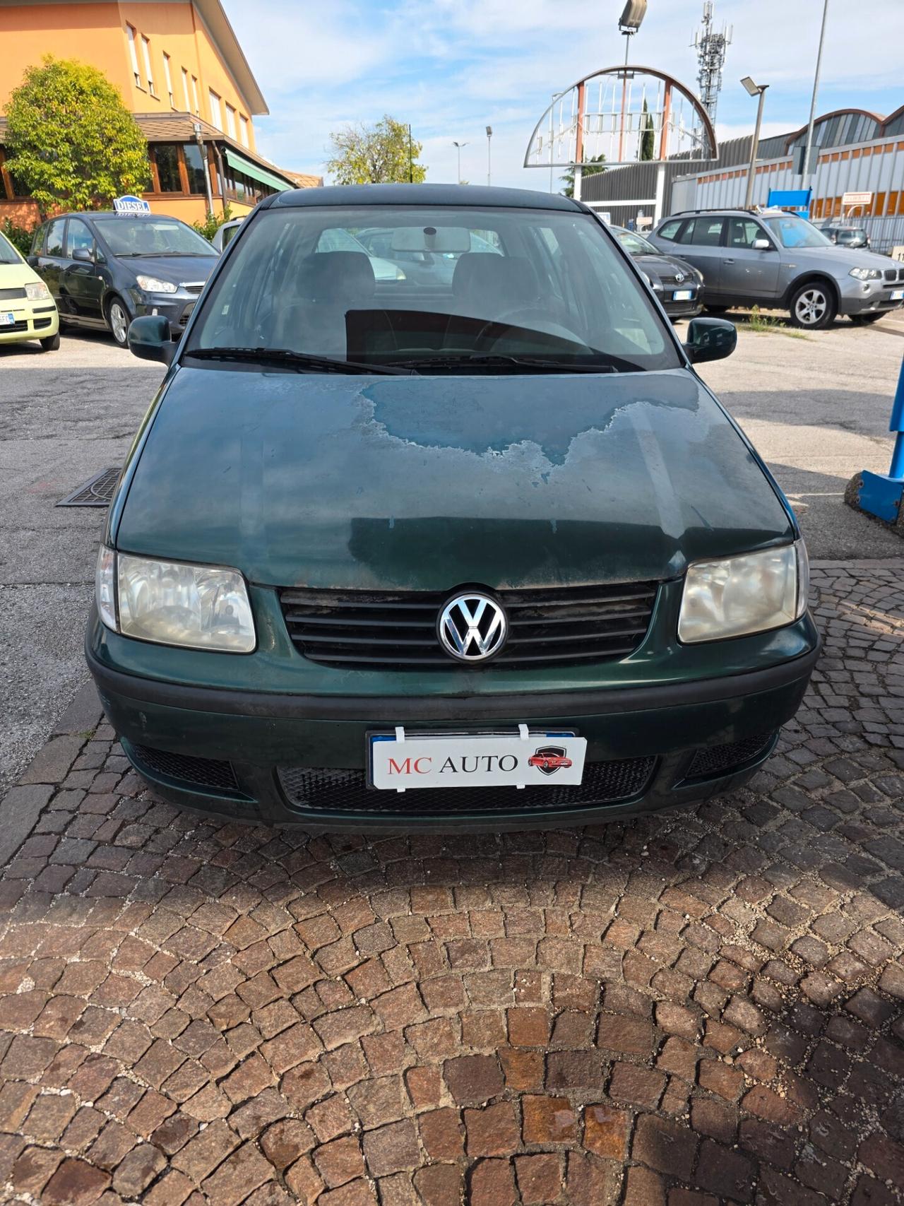 Volkswagen Polo 1.4 cat 5 porte Con 266.000km Neopatentati ok
