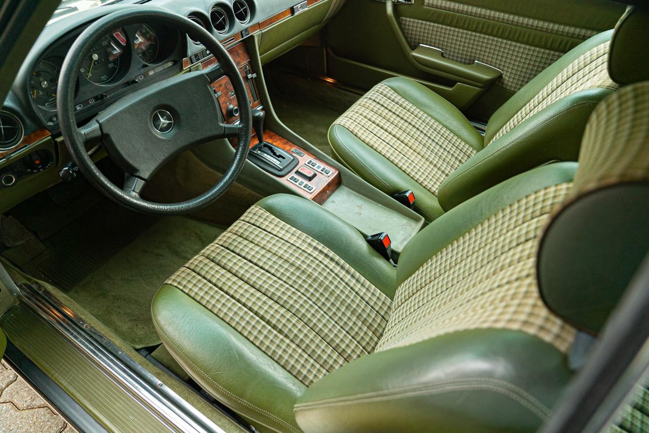 Mercedes-Benz SLC 500 - MER00322