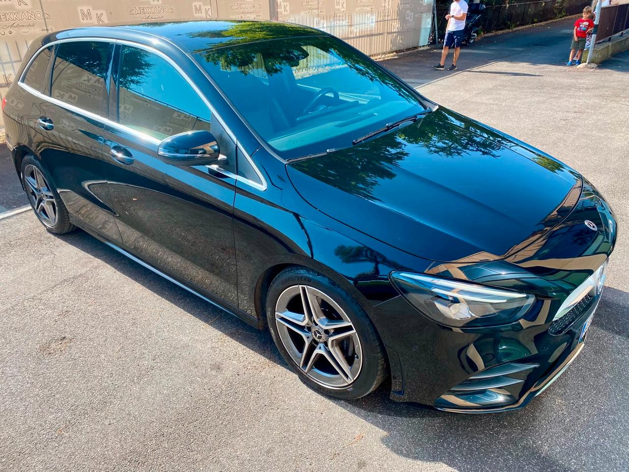 Mercedes-benz B 180 d AMG Premium TAGL. UFFICIALI