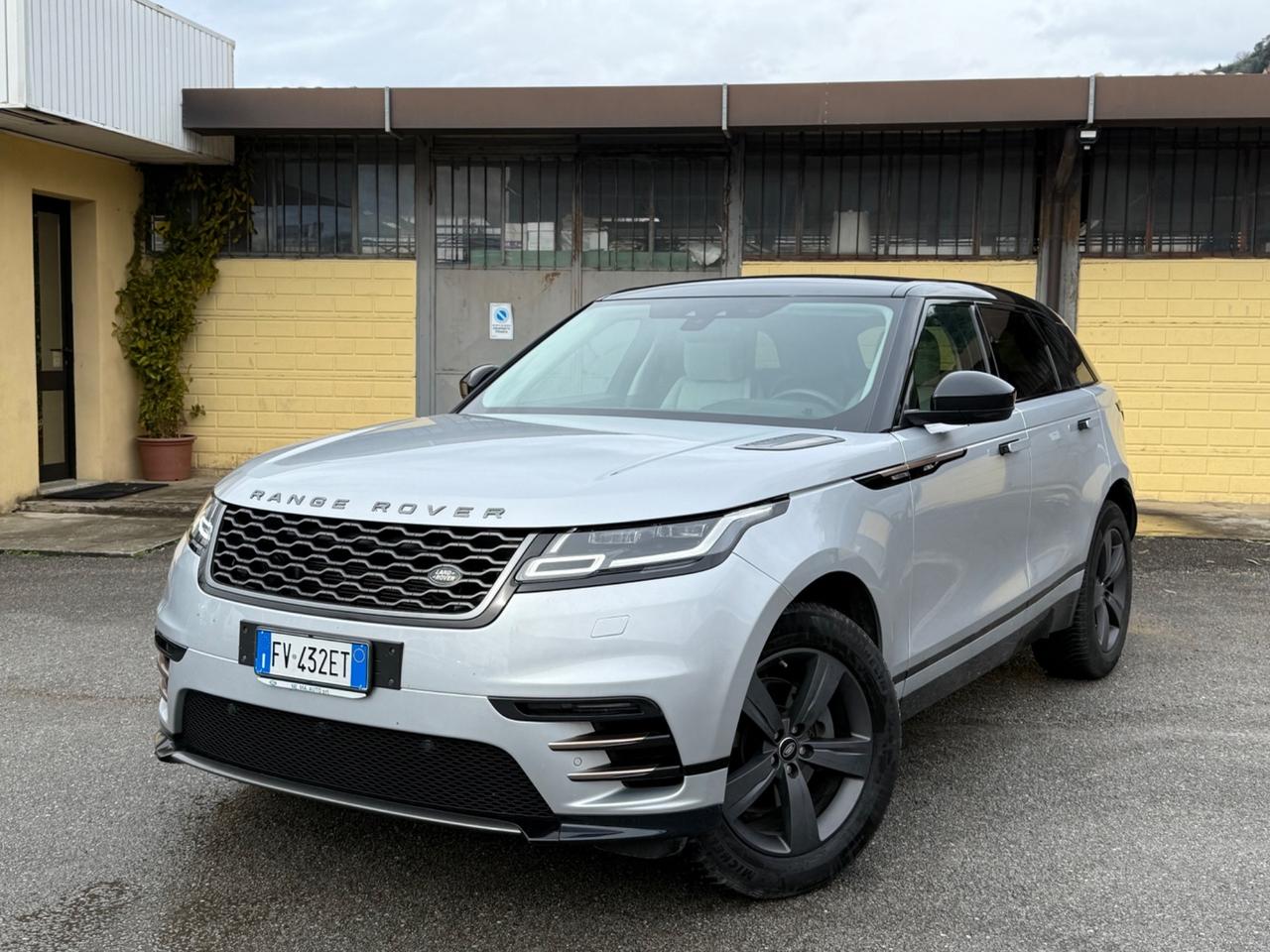 Land Rover Range Rover Velar Range Rover Velar 2.0D I4 180 CV R-Dynamic SE