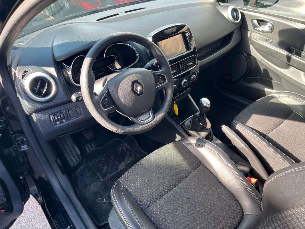 Renault Clio 1.2 16v Duel 75cv