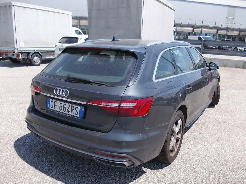 Audi A4 Avant 30 2.0 tdi mhev Business Advanced 136cv s-tronic