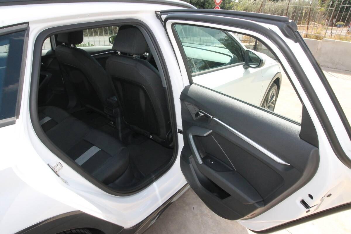 Audi A3 Allstreet 1.5 tfsi mhev Business Advanced 150cv Km0 09.2026