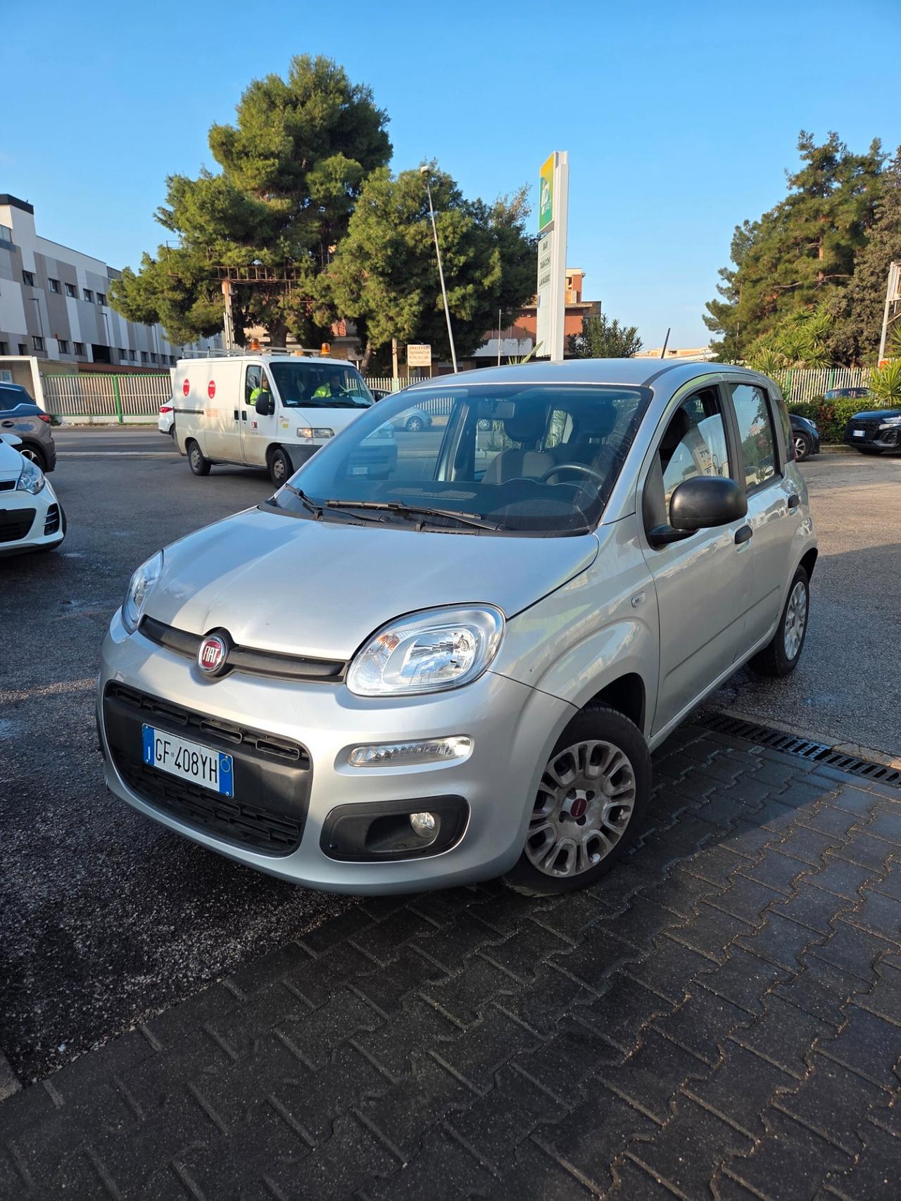 ACQUISTA O NOLEGGIA FIAT PANDA 1.0 HYBRID