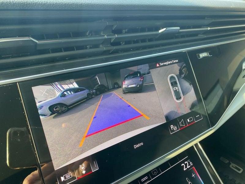 Audi Q8 Q8 55 TFSI quattro tiptronic Sport "S-Line Int."