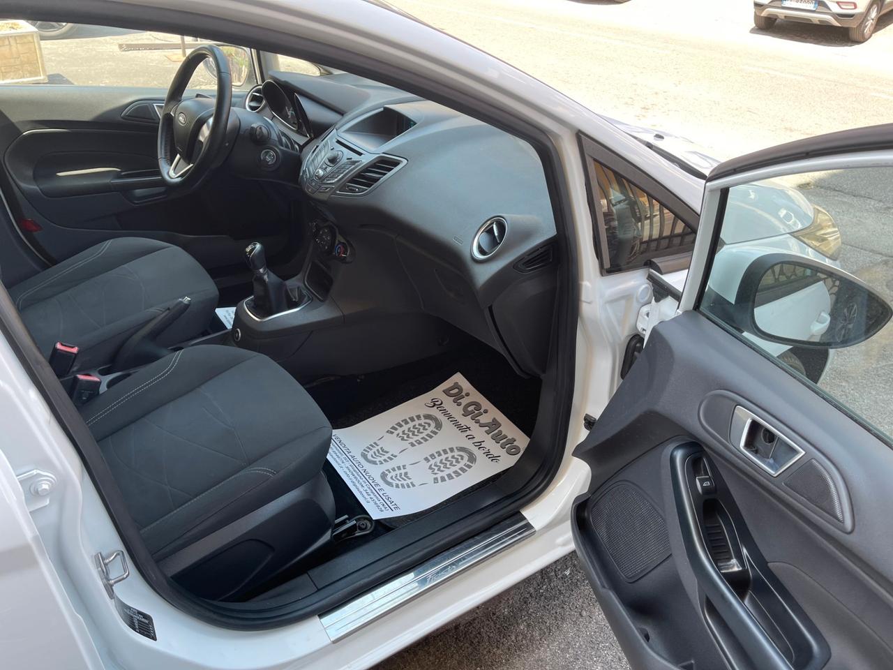 Ford Fiesta 1.4 5 porte GPL Business
