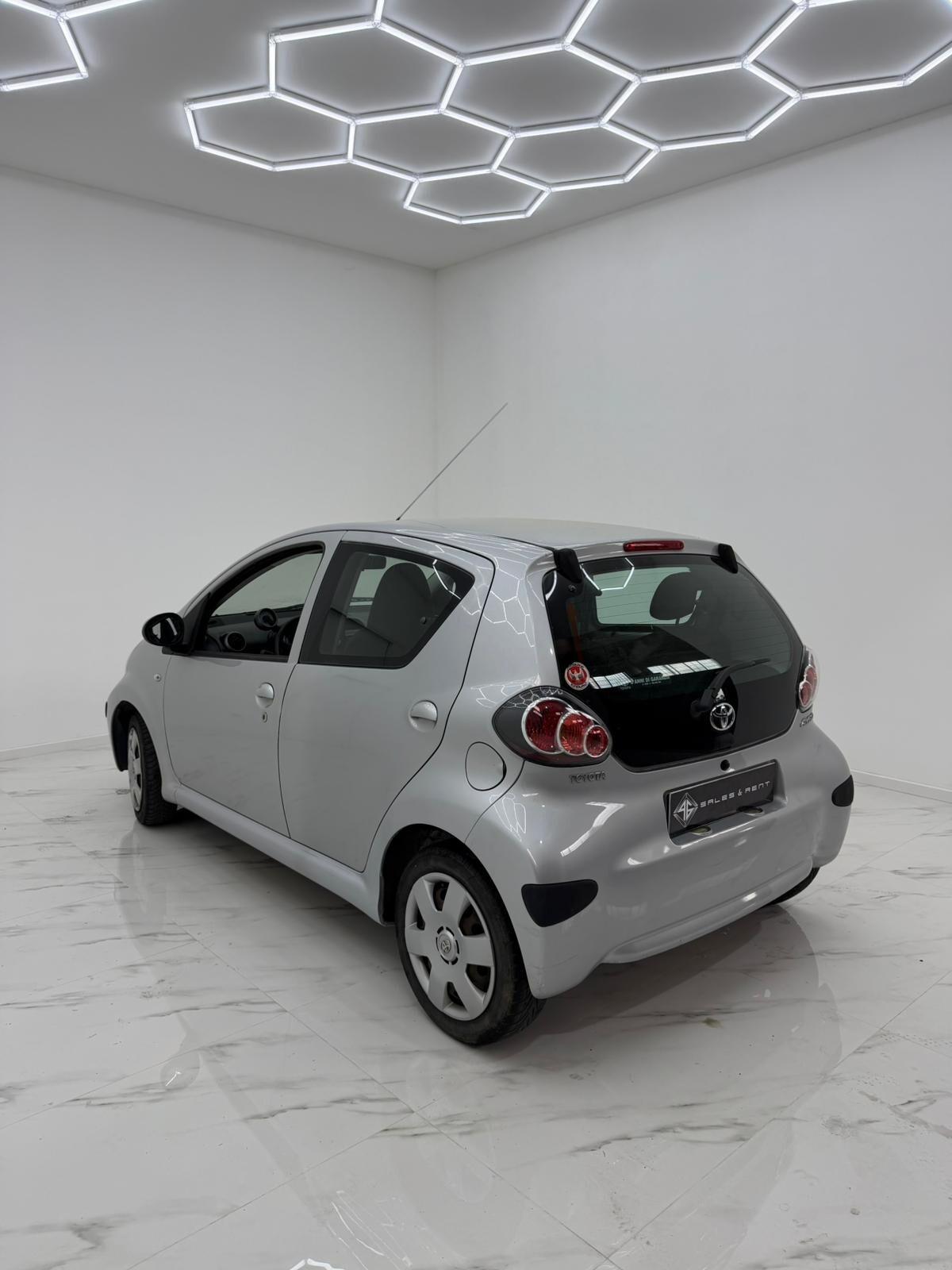 Toyota Aygo 1.0 12V VVT-i 5 porte