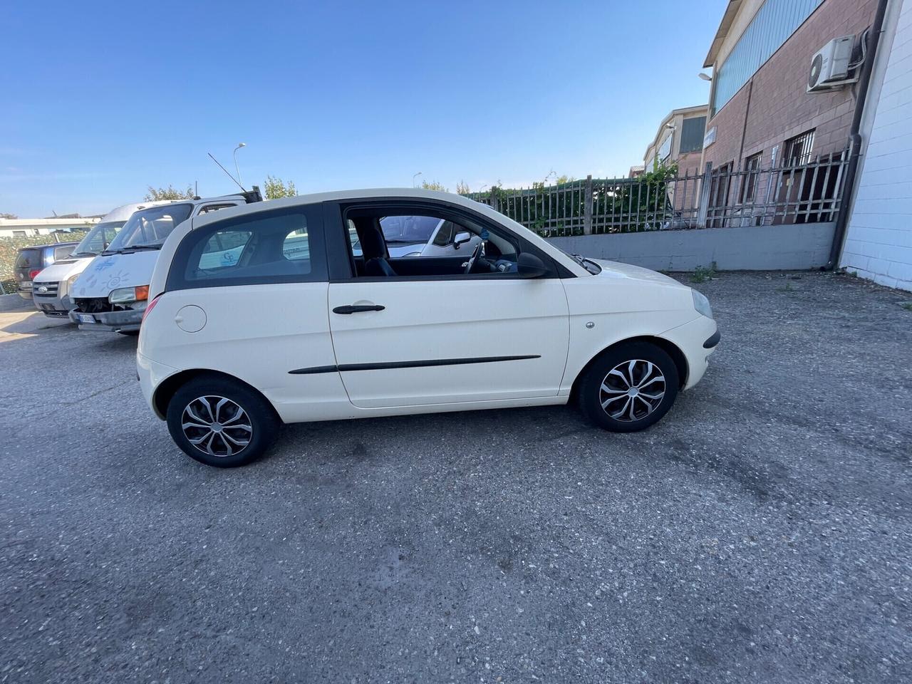 Lancia Ypsilon 1.2 Oro