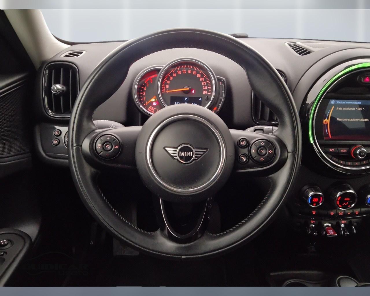 MINI Mini Countryman F60 2017 - Mini Countryman 2.0 Cooper D Bake