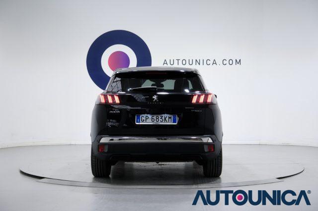 PEUGEOT 3008 HYBRID4 300 E-EAT8 ALLURE PACK