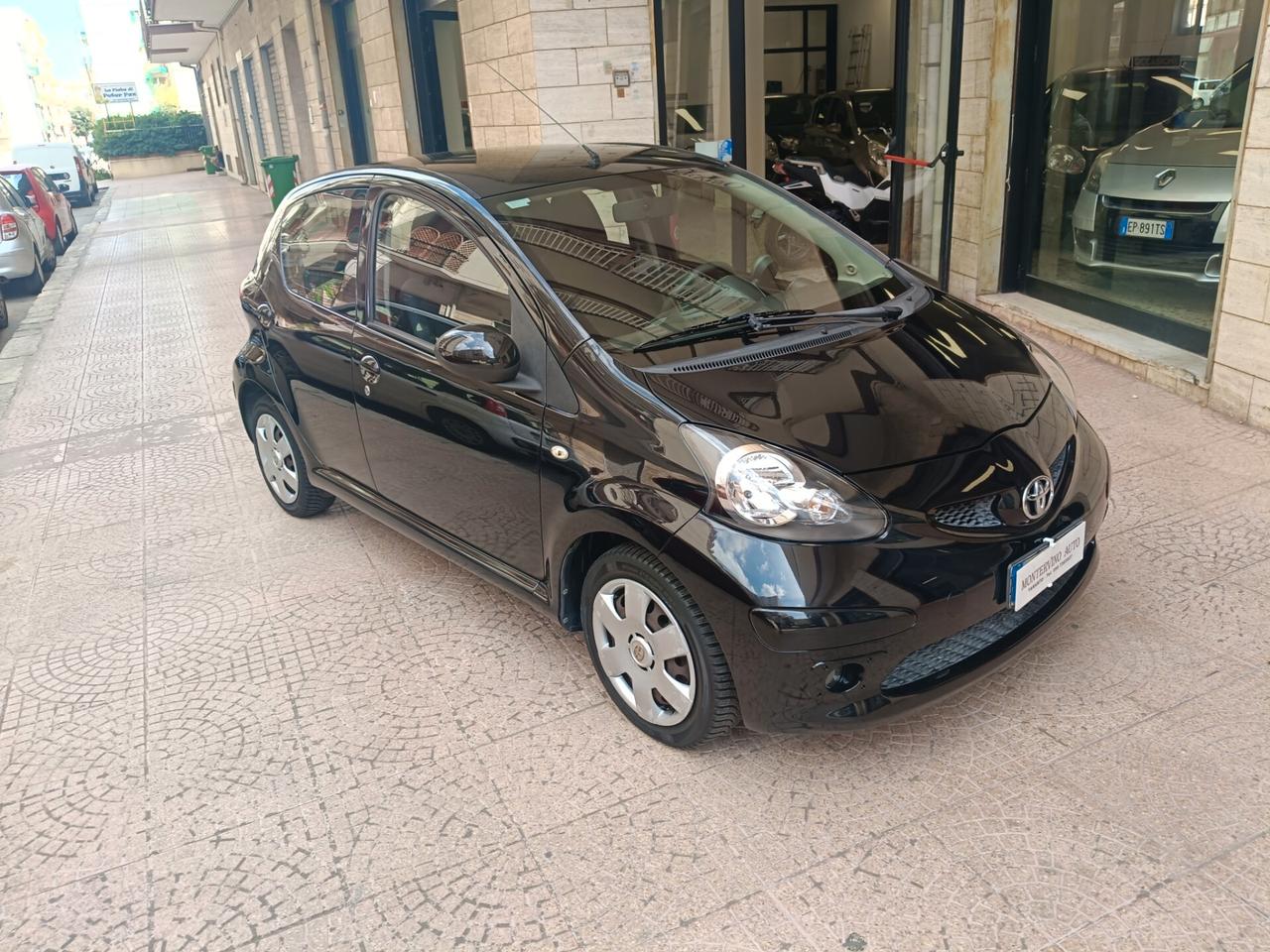 TOYOTA AYGO 1.0 5PORTE-NEOPATENTATI-Euro3890