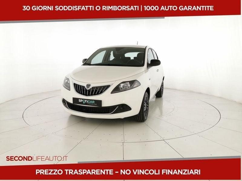 Lancia Ypsilon My24 1.0 Firefly 70 CvStart&Stop Hybrid Platino