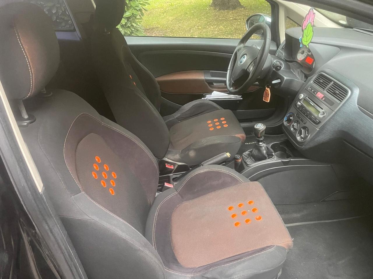 FIAT GRANDE PUNTO 1.9 MJT 130CV 6M - ADATTA A NEOPATENTATI