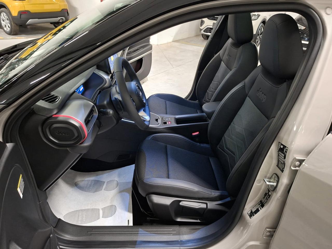 Jeep Avenger 1.2 Turbo mhev e-Hybrid Summit eDCT6 Km.0