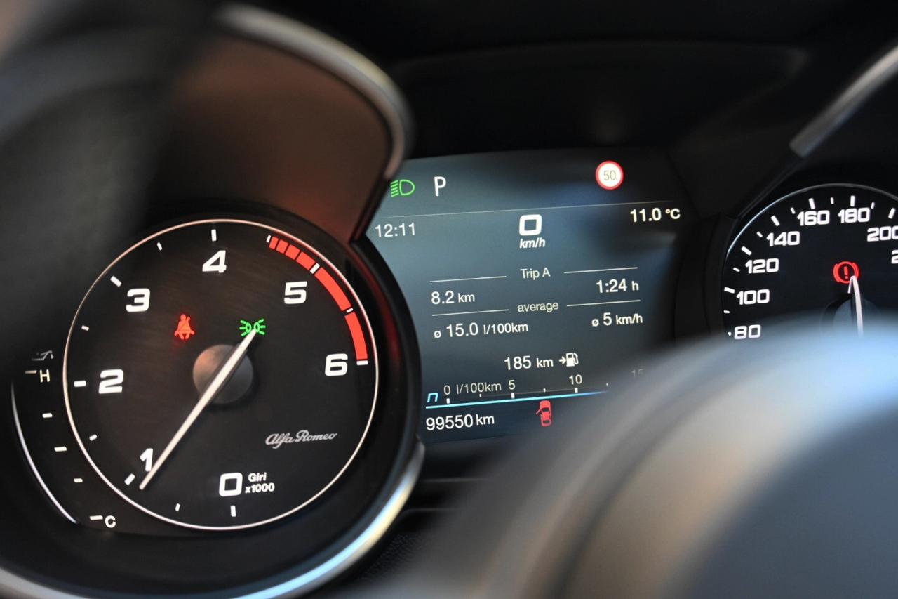 Alfa Romeo Stelvio 190 CV AT8 Q4 Tetto GANCIO