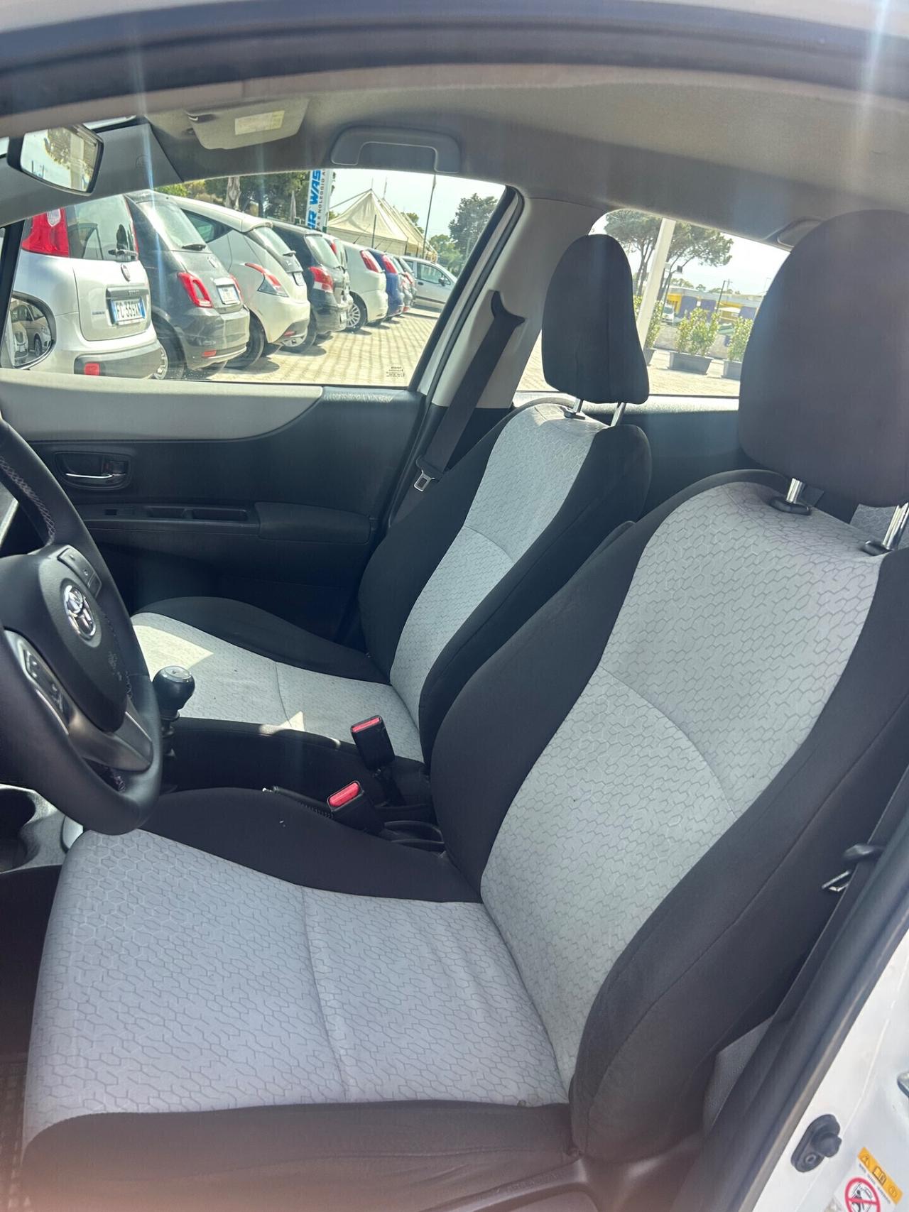 Toyota Yaris 1.4 D-4D 5 porte Lounge