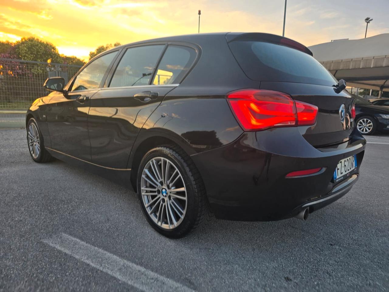 Bmw 116d 5p. Urban