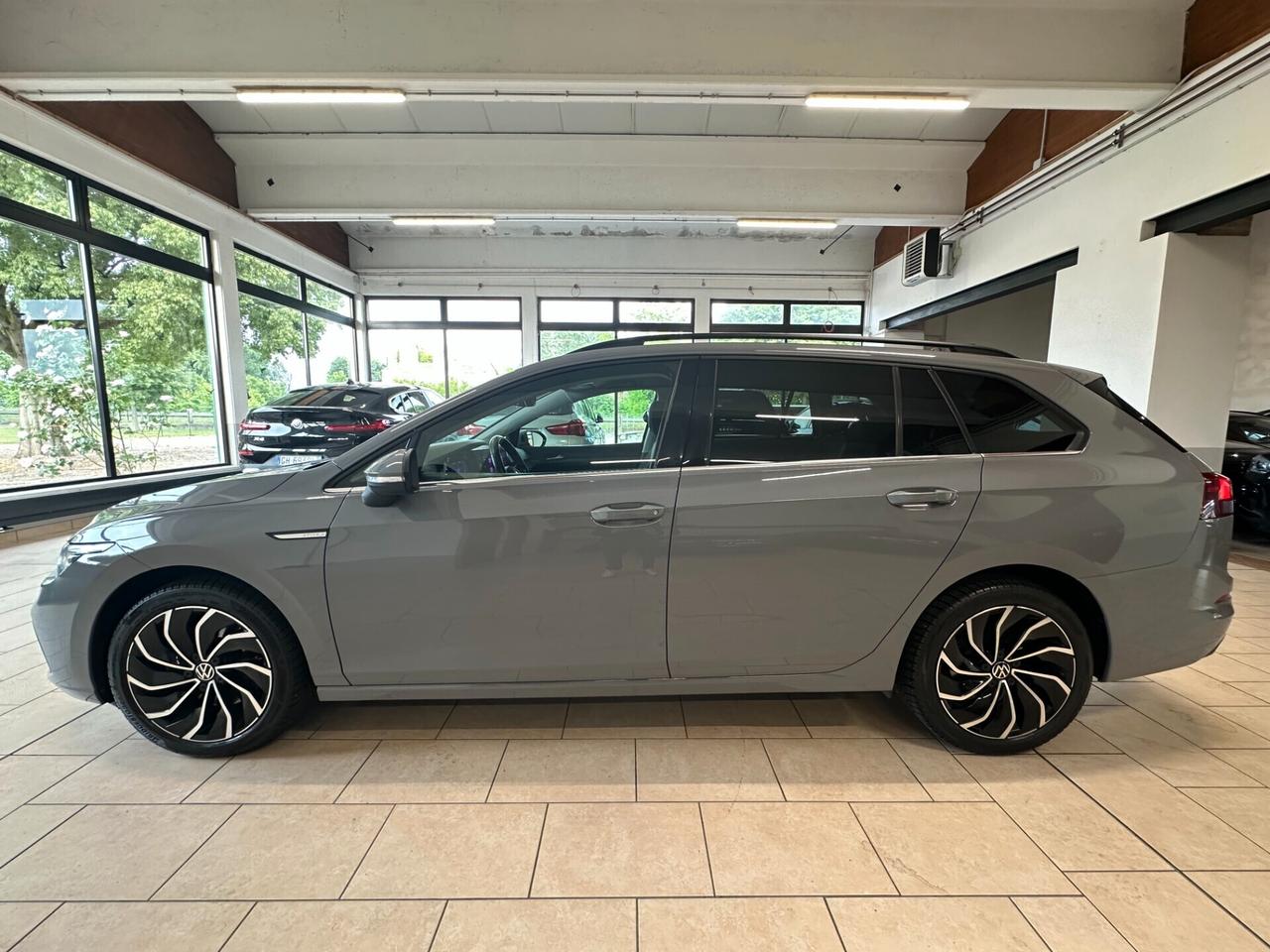 VOLKSWAGEN GOLF VARIANT 2.0 TDI STYLE 116CV DSG *CARPLAY*LED*LUCI*
