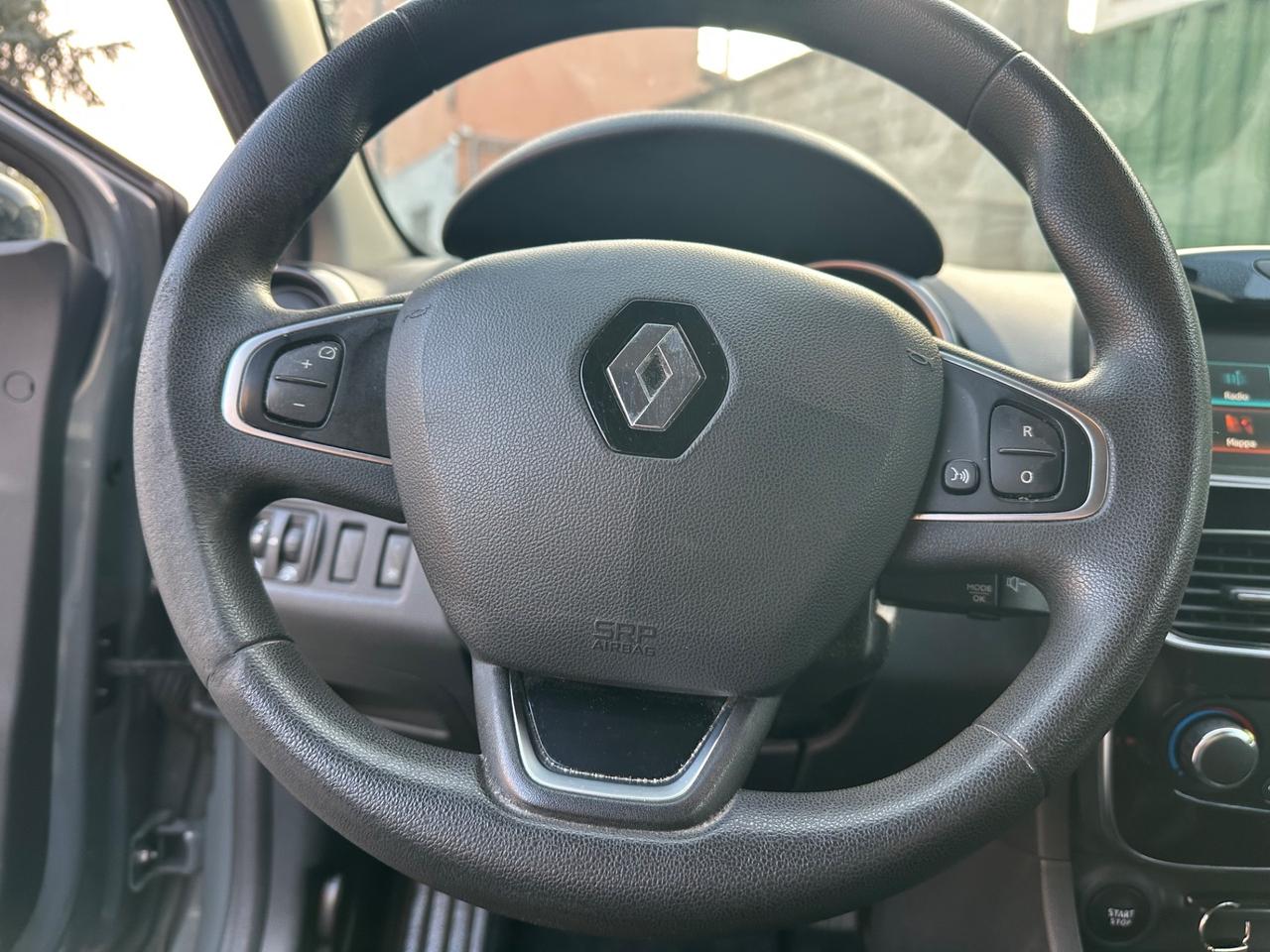 Renault Clio TCe 90 CV GPL 5 porte Moschino Intens